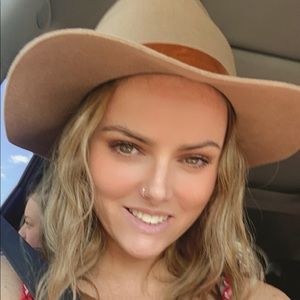 Meet your Posher, Kylie